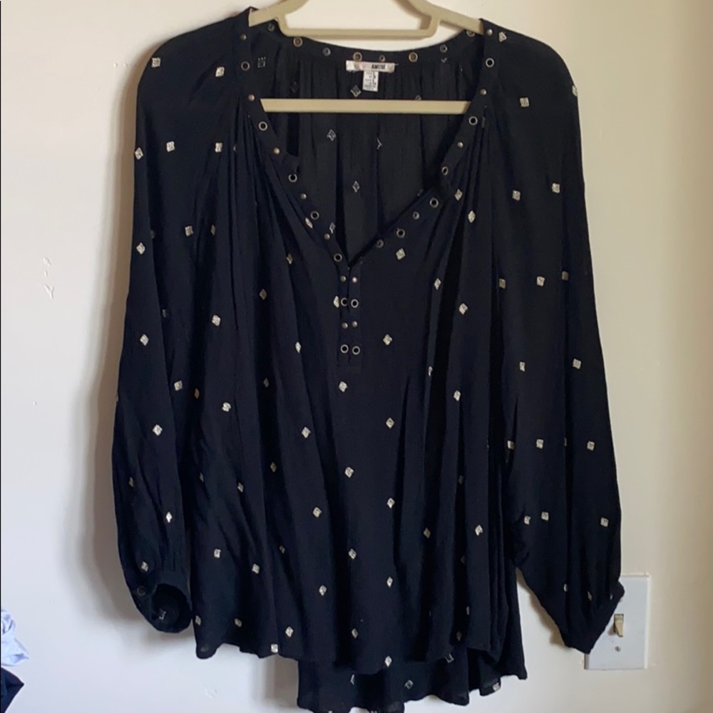 Black and gold top